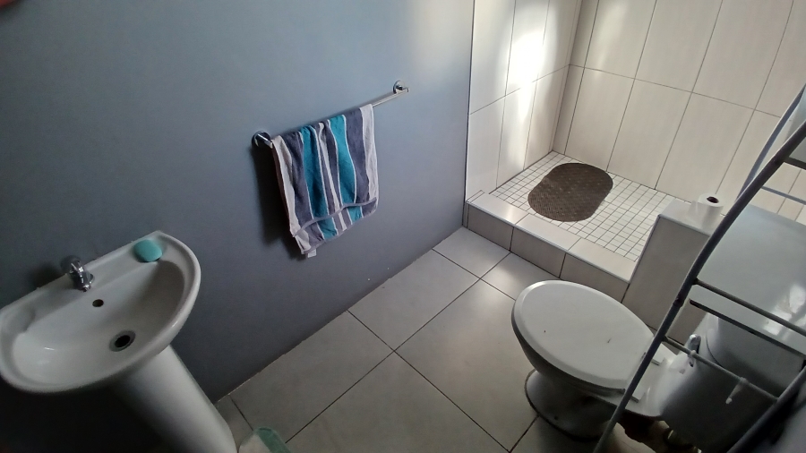 To Let 3 Bedroom Property for Rent in Sydenham Eastern Cape